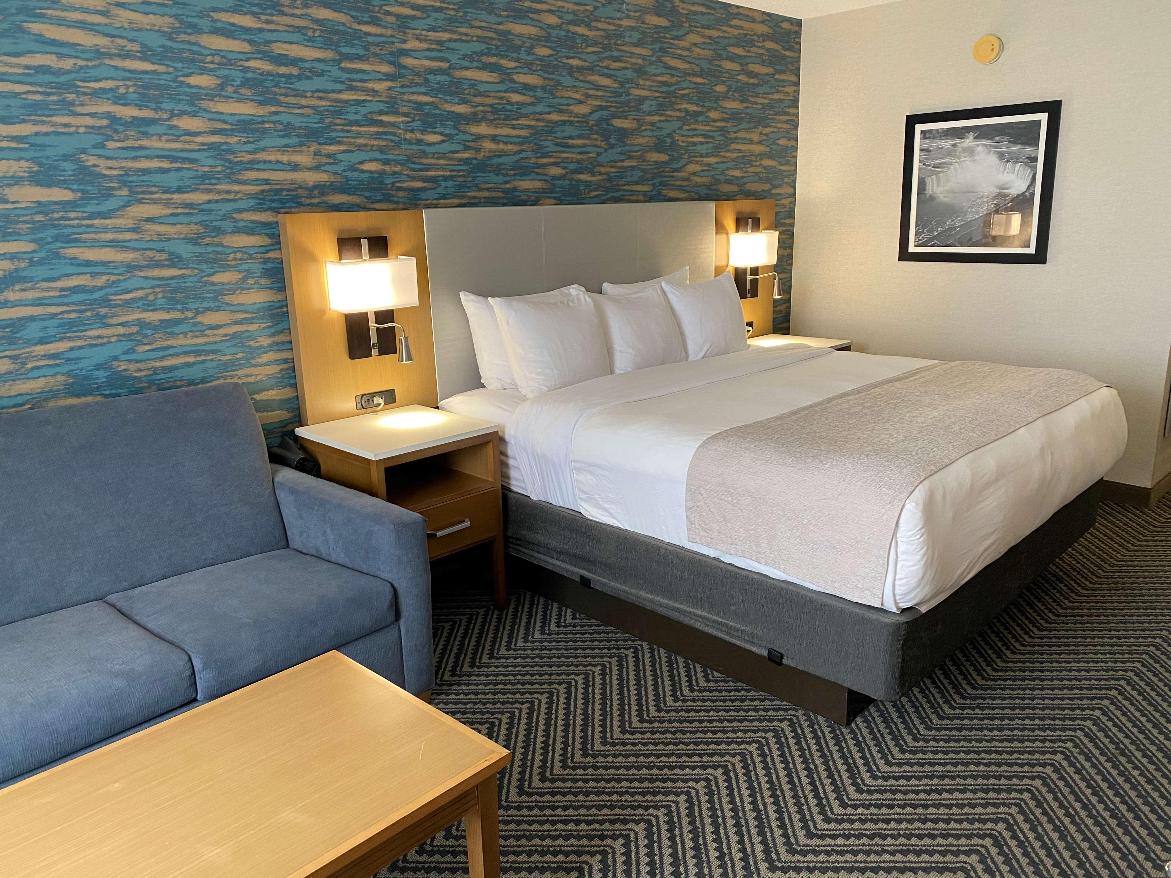 Radisson Hotel Niagara Falls-グランドアイランド エクステリア 写真