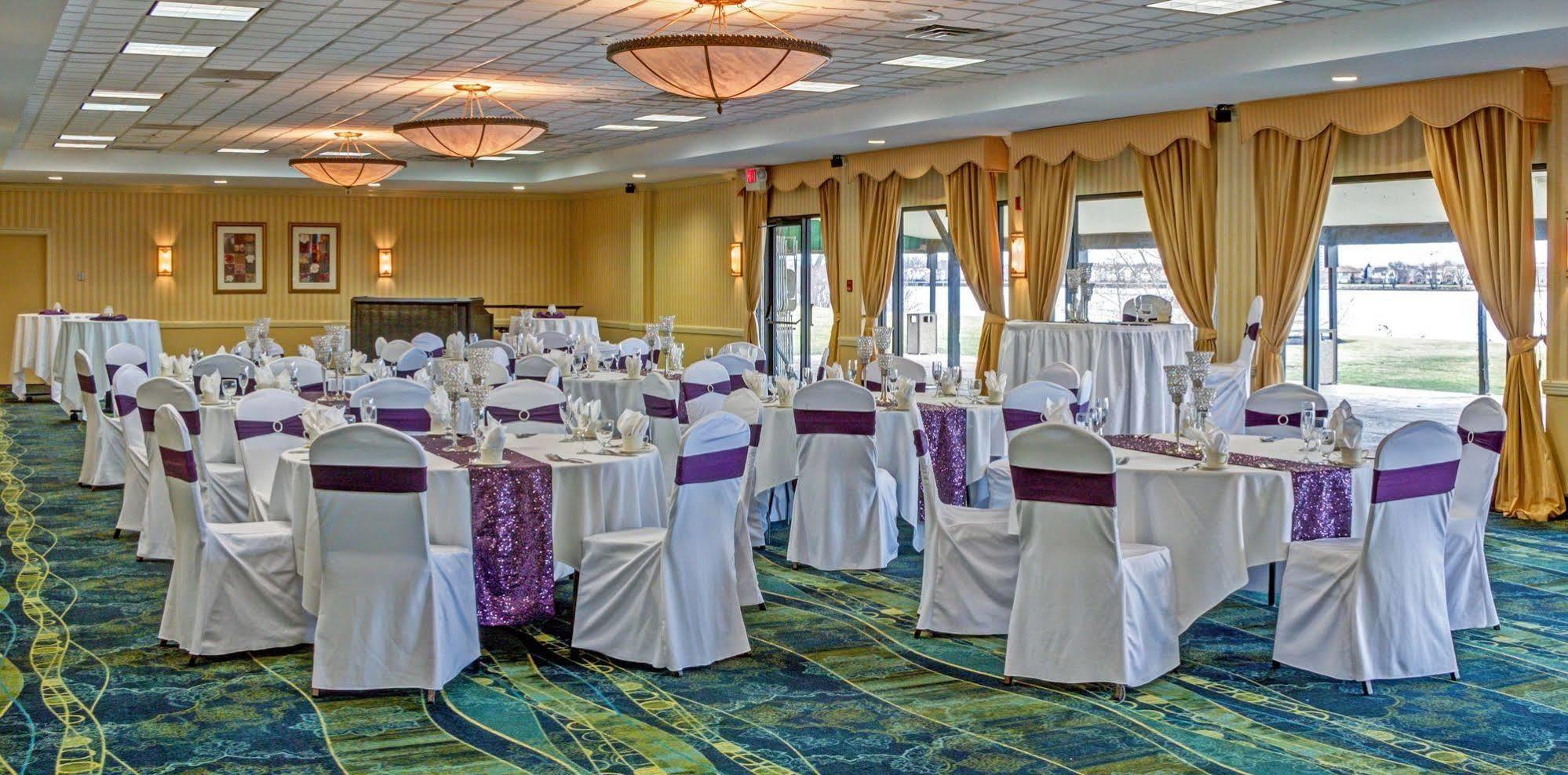 Radisson Hotel Niagara Falls-グランドアイランド エクステリア 写真